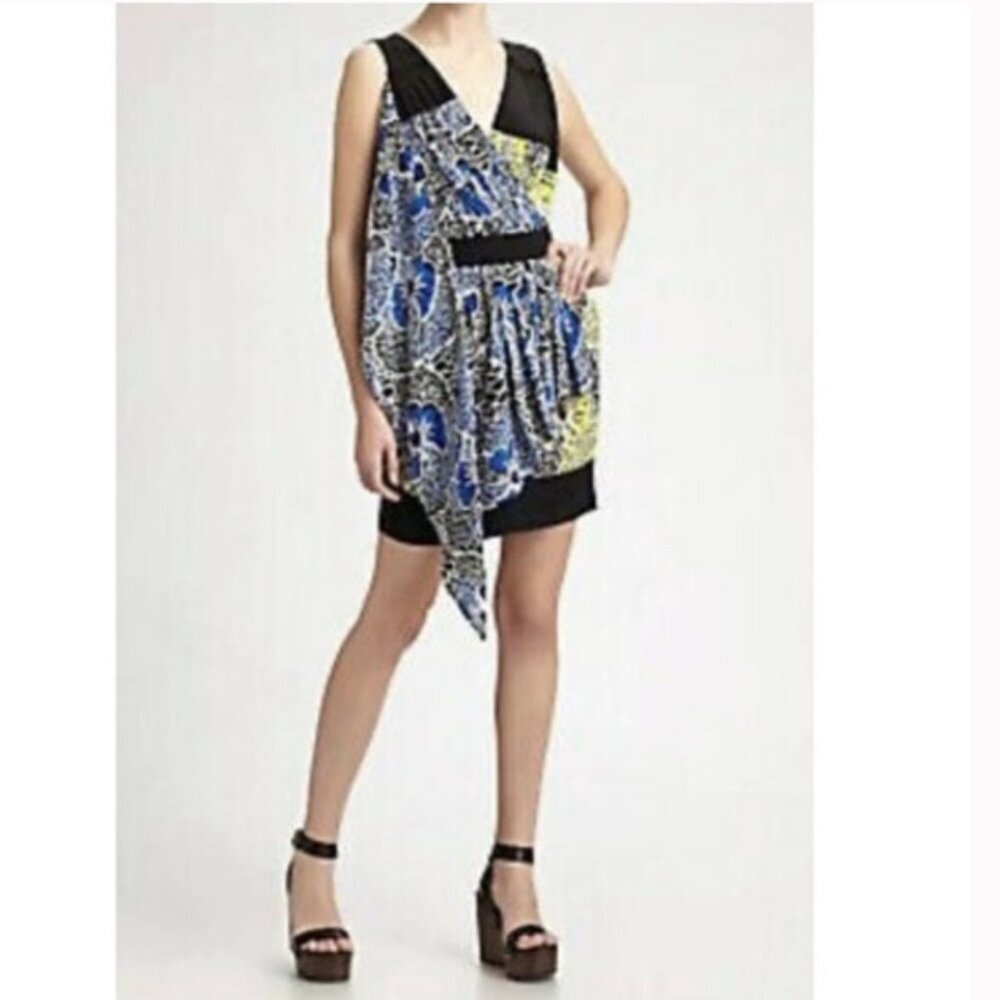 BCBGMaxAzria Silk Floral Drapey Print Shift Dress Pleates Fairy Belt V Neck S